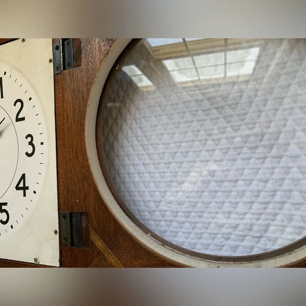 Vintage/Antique New Haven Wall Clock AS IS No Key